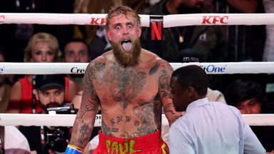 Накъде отива боксът? Наистина ли някой плаща да гледа "абсурда за $ 250 млн." Джошуа - Пол?