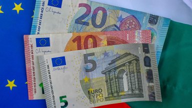 Полицията: Не се доверявайте на хора, предлагащи по-добри условия за обмяна на левове в евро