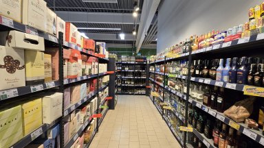 НАП: Фризьорски салон вдигнал цената с 291%, най-много нарушения има при храните