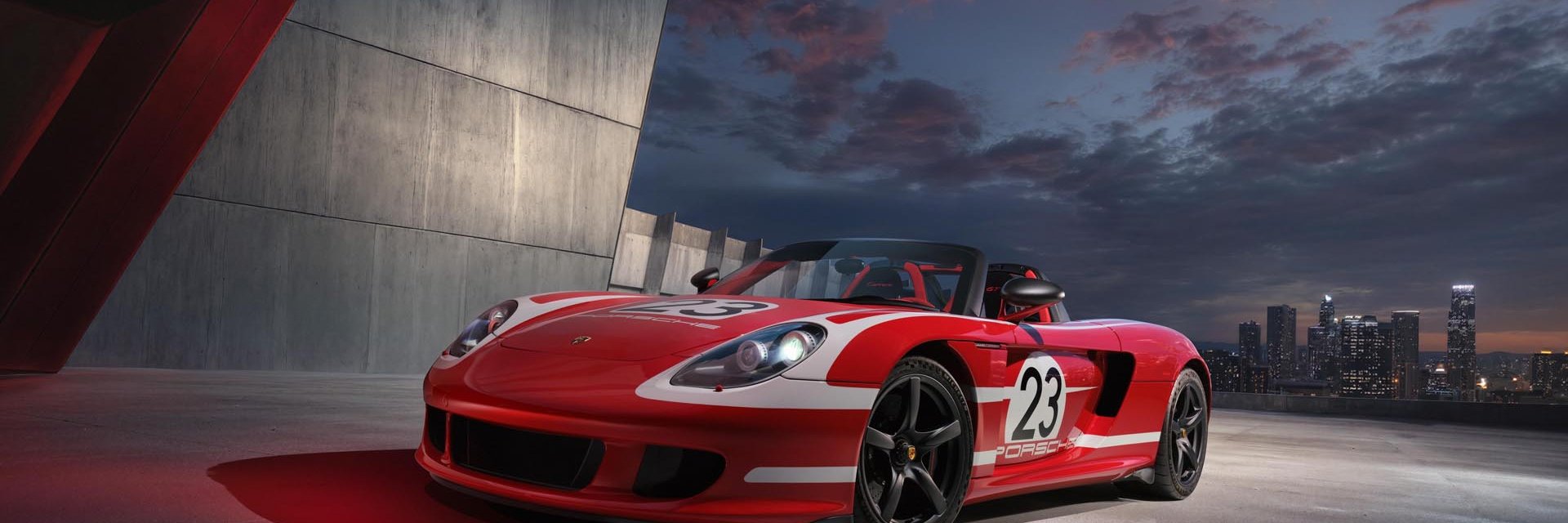Porsche Carrera GT получи цветовете на легендарното Porsche 917 за Льо Ман
