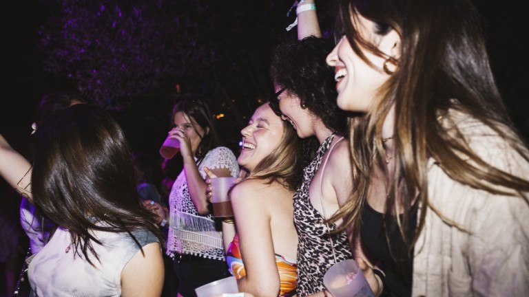 Приключи ли партито?