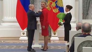 Путин връчи орден "За заслуги пред Отечеството" на Мария Захарова