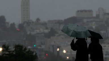 Лос Анджелис посреща Коледа с извънредно положение заради проливни дъждове