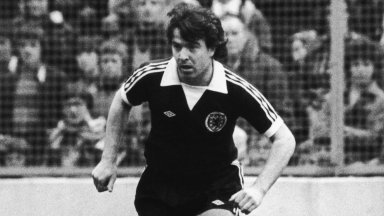 "Пикасо на футбола" си отиде навръх Коледа