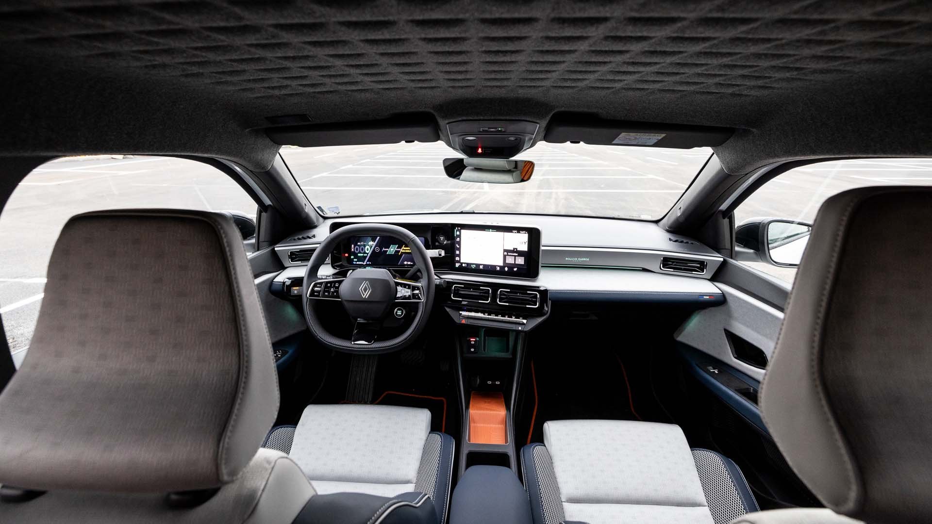 Renault 5 E-Tech electric Roland-Garros