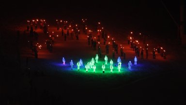 Светлинно и факелно шоу на откриването на ски сезона на Боровец (снимки)