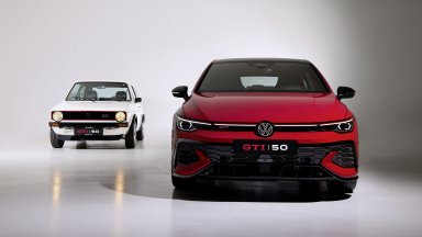 Volkswagen Golf GTI навършва 50 години