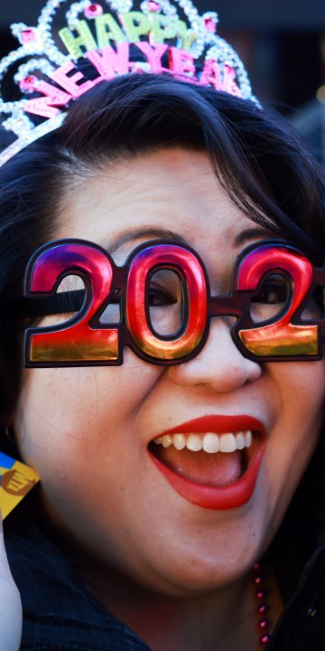 Подготовката за Нова година 2026 – между традицията и дигиталния вайръл