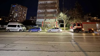 Въоръжен грабеж в магазин в София: Обирджиите се скриха в блок, в колата им откриха гранати