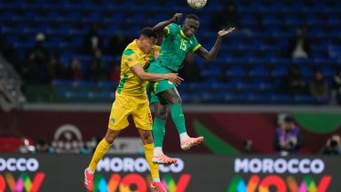 Африканският VAR подмина гол с ръка, а бранител на Лудогорец продължава към елиминациите