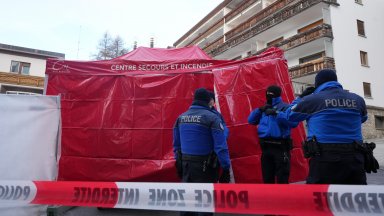 Арестуваха един от собствениците на швейцарския бар, в който загинаха 40 души (видео)