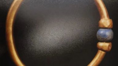 15 години затвор за служителката, откраднала 3000-годишната фараонска гривна от Египетския музей