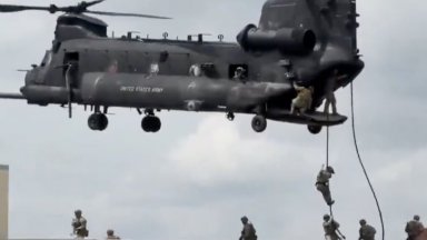 Мадуро и съпругата му са задържани в спалнята им, Тръмп гледал акцията на живо