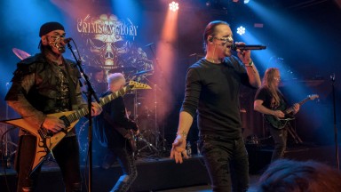 От дълбините на тъмни места: Crimson Glory идват за първи път в България