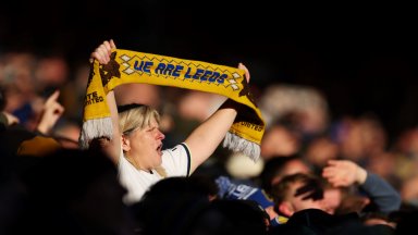 Привърженик на Лийдс е починал на стадиона преди голямото неделно дерби за тима на Груев