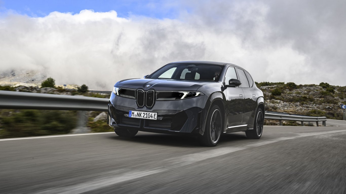 BMW iX3 показва бъдещия интериор на марката