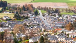 В сърцето на Шотландия: Защо Дъфтаун е истинската столица на уискито?