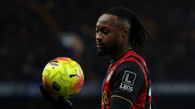 Семеньо се прощава с "черешките" навръх рождения си ден и поема към Манчестър