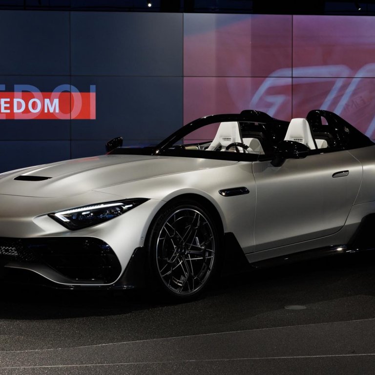 Първият Mercedes-AMG PureSpeed пристигна в България