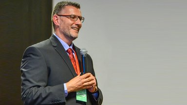 Проф. Момеков пред Dir.bg: Капиталовложението в здраве е наш дълг за общото благо