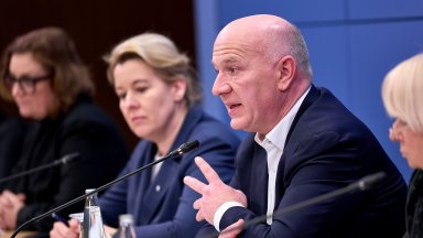 Кметът на Берлин е играл тенис по време на голямото спиране на тока