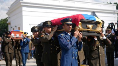 Каракас: Мадуро и жена му са ранени при залавянето им, 100 души са убити