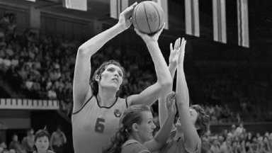Почина великата Уляна Семьонова, най-високата баскетболистка в историята