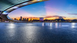 Изненадващ европейски град е най-добрата дестинация за "нощен туризъм" за 2026 г. 