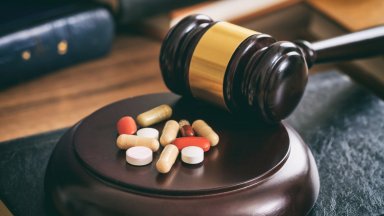 4 г. затвор за дрогиран шофьор, убил жена на пътя и избягал