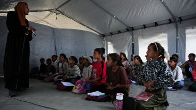 Еврейски заселници са подпалили физкултурен салон в палестинско училище (видео)