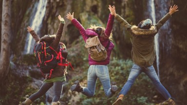 "Нирвана за нискотарифни пътешественици" - книга за смелите приключенци с големи мечти (откъс)