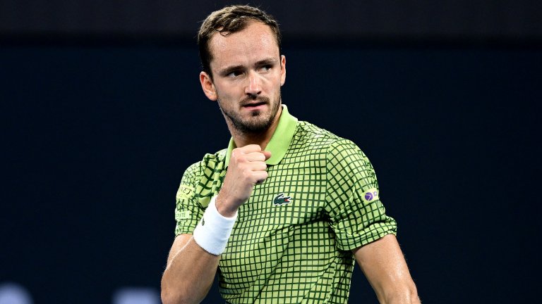 Медведев мина през Накашима за 22-ата си титла