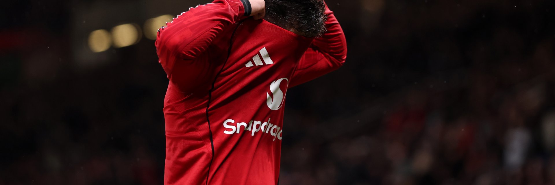 Кризата се задълбочава: Манчестър Юнайтед изхвърча от ФА Къп още след първия си мач