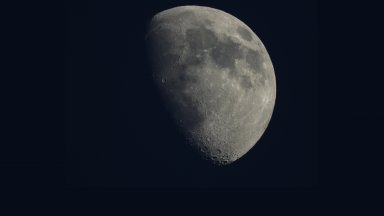 Китай създаде първия софтуер за синхронизиране на времето на Луната и Земята