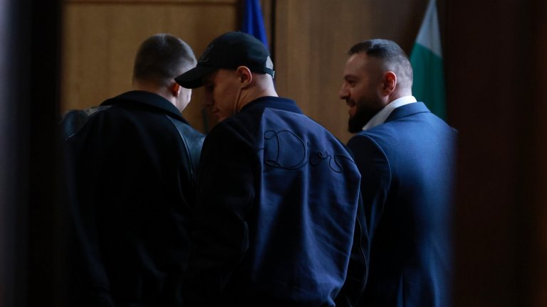 Съдът допусна нови експертизи по делото за побоя над Слави Ангелов, отказа разпит на Рашков и Божков