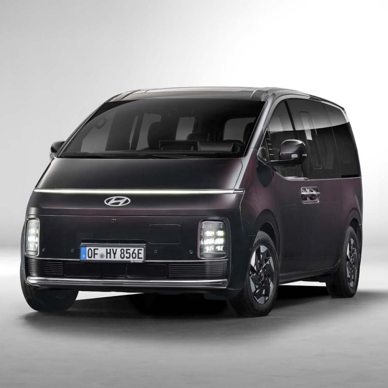 Hyundai Staria се превърна в електромобил със 7 или с 9 места