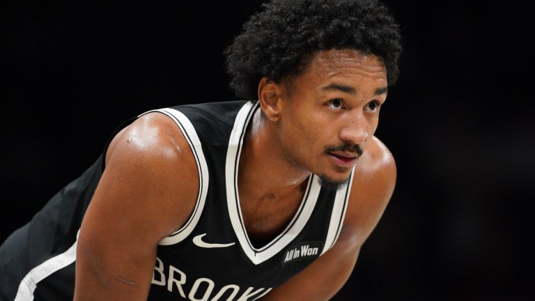 Баскетболист на име Коби игра за Лейкърс почти 10 г. след последния мач на легендата