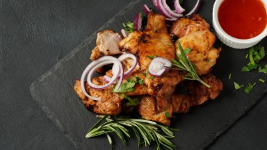 Елементарно: Свинско и пилешко на фурна