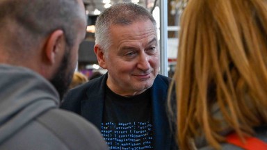 Либретото към "Космическа опера", написано от Георги Господинов, излезе в САЩ като самостоятелно издание