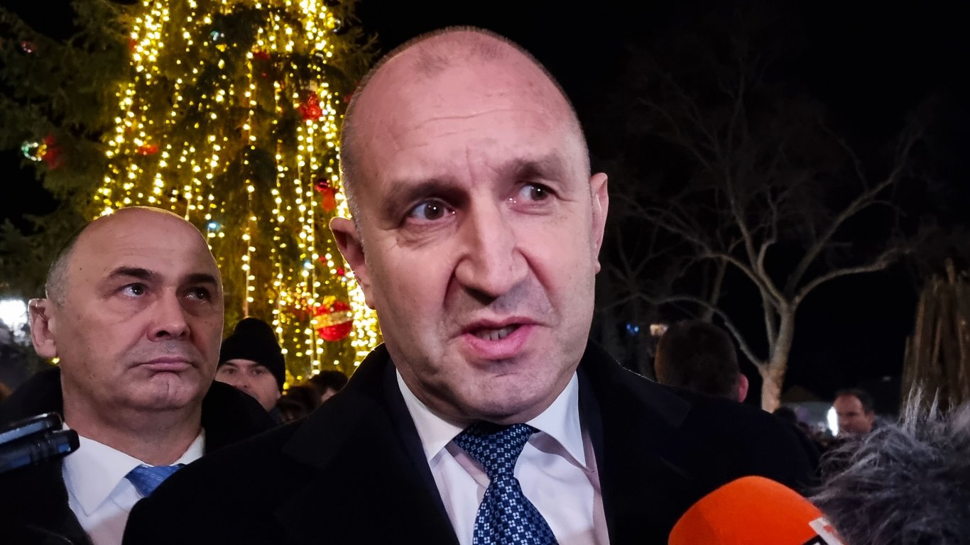 Радев: Машинният вот изисква ръчно броене на разписките за пълна прозрачност