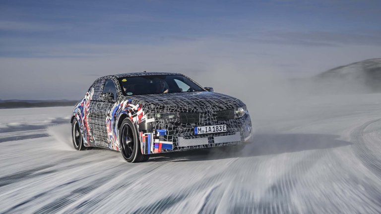 Първото BMW M Neue Klasse ще има мощност над 1000 конски сили