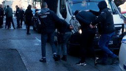 Хванаха Бръмбара и Ширката с голяма сума след пореден обир на жилище в София (снимки)