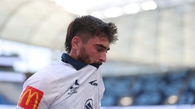 Гей футболист се оплака от хомофобия в бившия си отбор