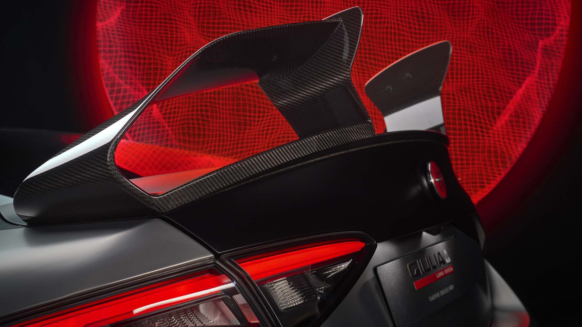 Alfa Romeo Giulia Quadrifoglio Luna Rossa