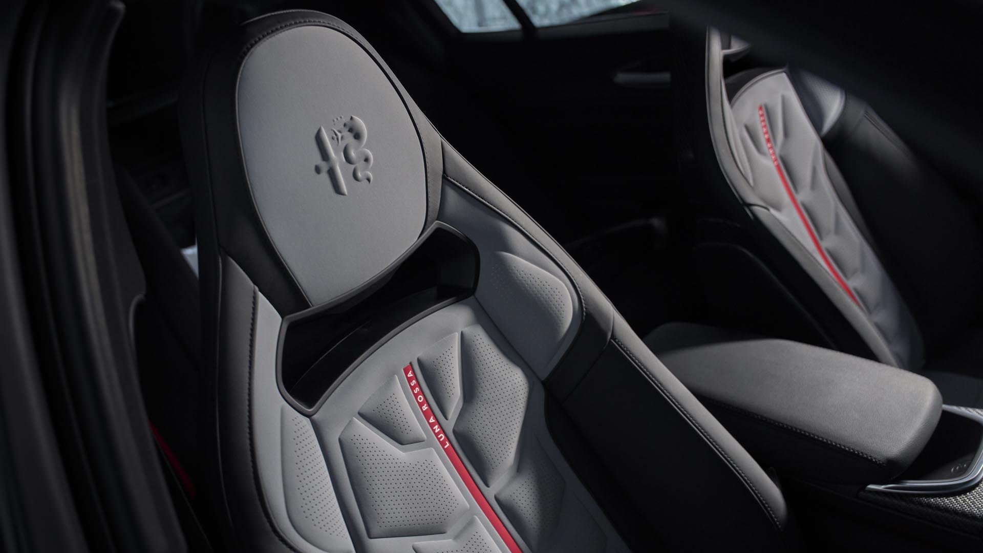 Alfa Romeo Giulia Quadrifoglio Luna Rossa