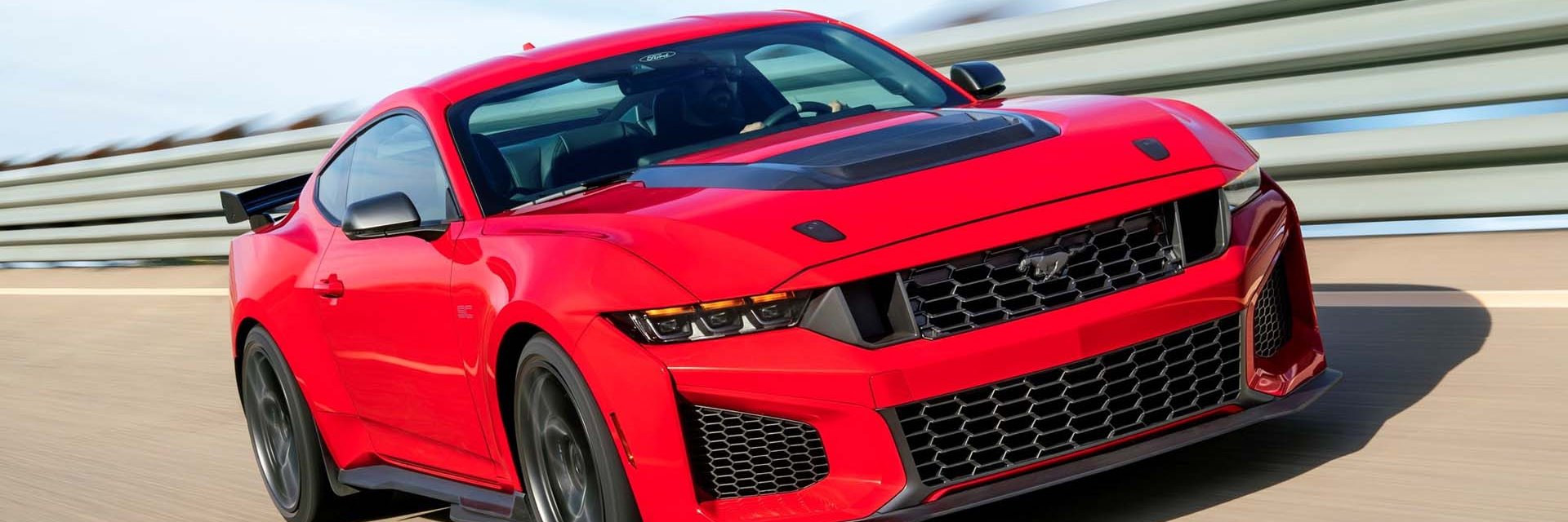 Ford Mustang Dark Horse SC идва през лятото с 800 конски сили