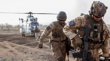 ЕС засилва общата си отбрана с план до 2030 г.