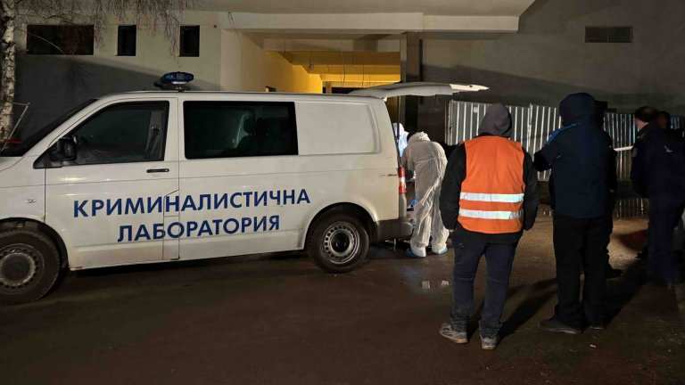 Вътрешен човек е единият от обирджиите на инкасото в Ихтиман, в касетите имало €235 000