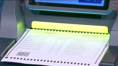 Показаха машина за сканиране на бюлетини (снимки)