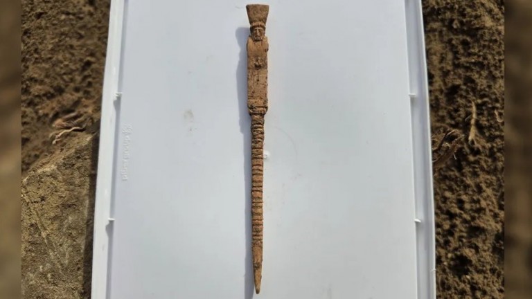 Античен писец с Дионис и еректирал фалос изненада археолозите в Сицилия